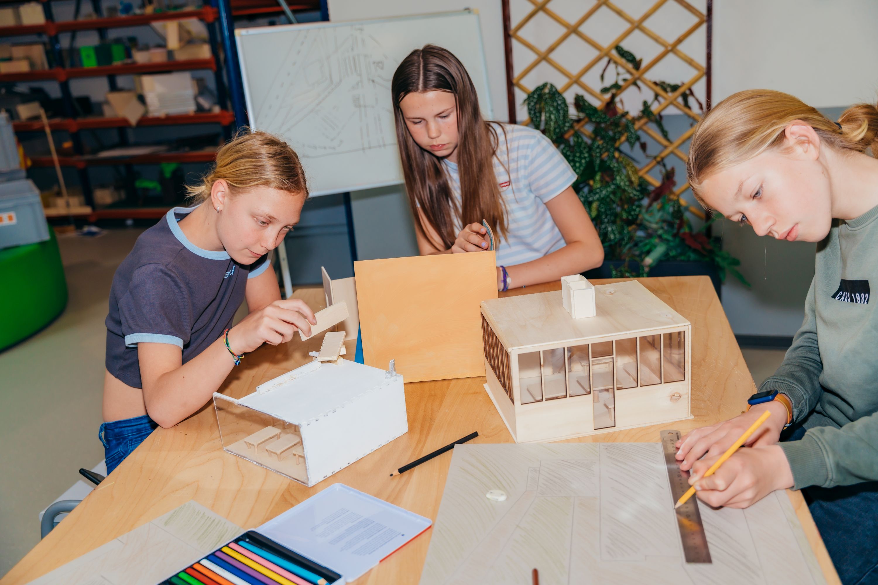 Technasiumleerlingen bouwen maquette